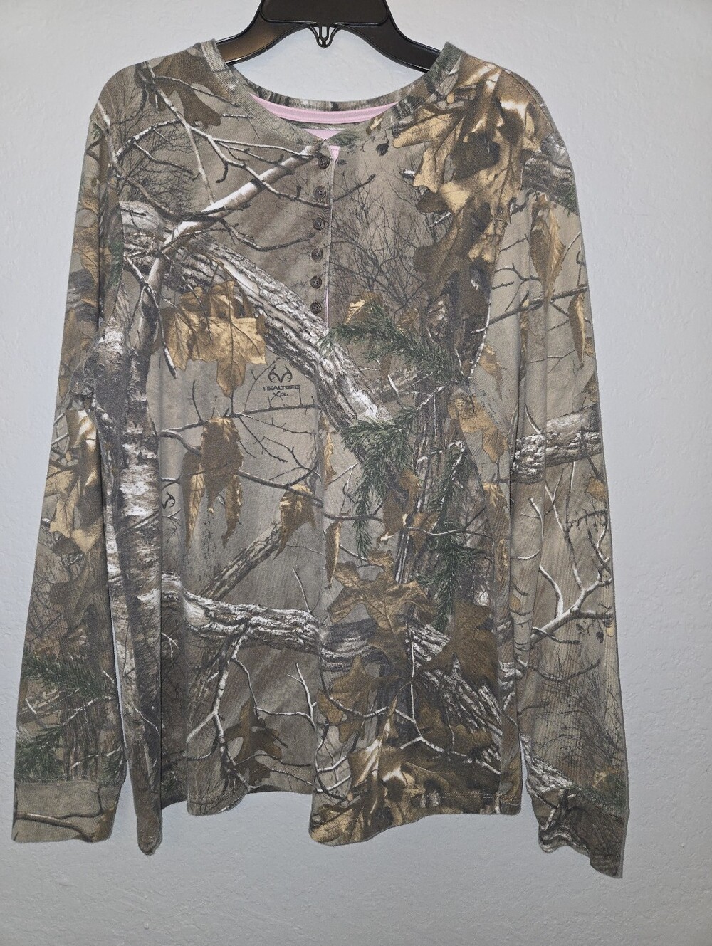 Realtree Women's Long Sleeve Camouflage Henley Top - Green/brown Size XL - Picture 2 of 4